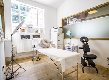 Office Lyon Road 9 SW19 2RL South London