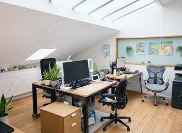 Office Lyon Road 9 SW19 2RL South London