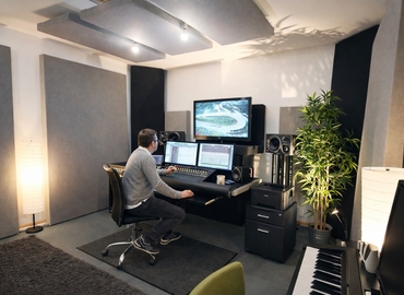 Office Lyon Road 9 SW19 2RL South London