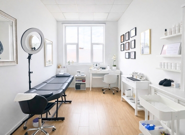Office High Road Leyton 669 E10 6RA East London