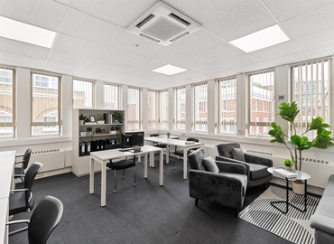 Office Borough High Street 100 SE1 1BL Central London