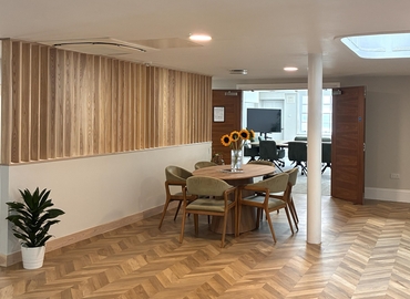 Business center Queen Street 4 BA1 1HE Bath and North East Somerset