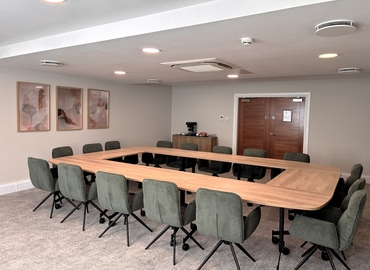 Business center Queen Street 4 BA1 1HE Bath and North East Somerset