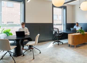  Office space space in Hull, Ferensway 105, 250 m² - MatchOffice.co.uk