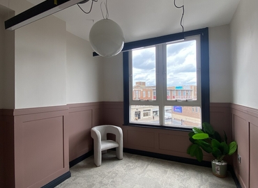  Office to let in Hull, Ferensway 105, 250 m² - MatchOffice.co.uk
