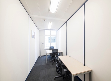 Business center 16 St Martin's le Grand EC1A 4EN The City of London