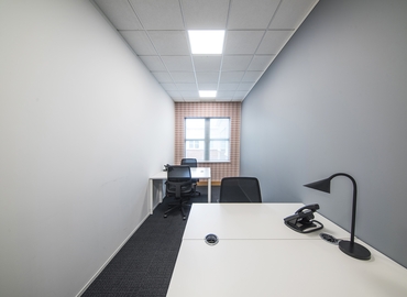 Business center  in Luton, 960 Capability Green, 10 m² - MatchOffice.co.uk