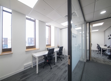 Business Centre in East London, 132 Lewisham High Street, 200 m² - MatchOffice.co.uk