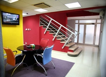 90 m² Coworking space  in Accra, S Ridge Road 5 (%[postal_code]) - 8 | MatchOffice