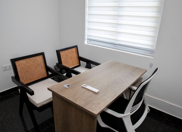 25 m² Business center in Accra, Nikoi St (%[postal_code]) - 2 | MatchOffice