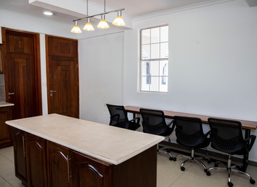 25 m² Business park in Accra, Nikoi St (%[postal_code]) - 9 | MatchOffice