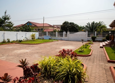 25 m² Business park in Accra, Nikoi St (%[postal_code]) - 11 | MatchOffice.com