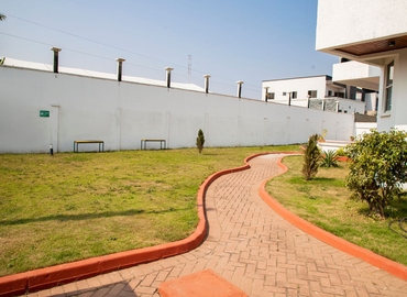 25 m² Business space in Accra, Nikoi St (%[postal_code]) - 12 | MatchOffice.com