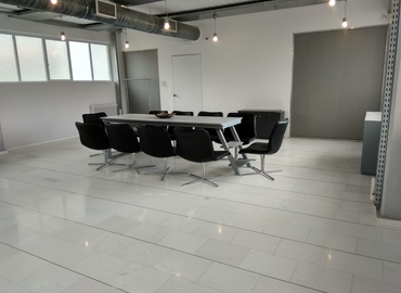 100 m² Conference center in Athens, 33 Saronikou St (163 45) - 0 | MatchOffice
