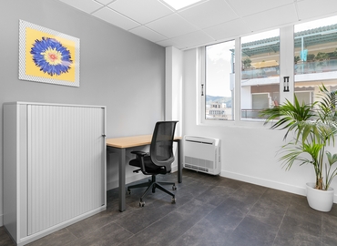 70 m² Business space building up for rent in Athens, Kifissias Avenue 16 (115 26) - 3 | MatchOffice.com