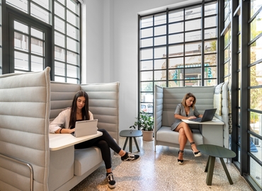 25 m² Conference center in Athens, 15 Theanous Str. (118 54) - 2 | MatchOffice