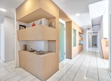 100 m² Conference space in Athens, 33 Saronikou St (163 45) - 14 | MatchOffice