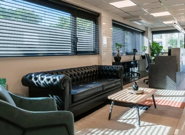 70 m² Business center in Athens, Grigoriou Lampraki 58 (166 75) - 3 | MatchOffice.com