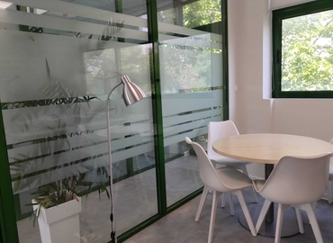 Office 10 Matsa str., Kifissia 145 64 Athens