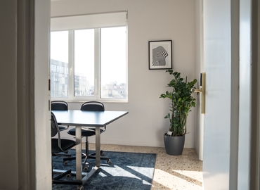10 m² Business park in Athens, Charilaou Trikoupi 18 (106 79) - 2 | MatchOffice.com