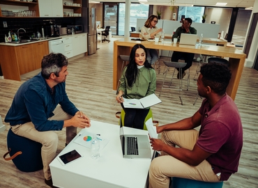 Office Leoforos Kifisias 160 115 25 Athens