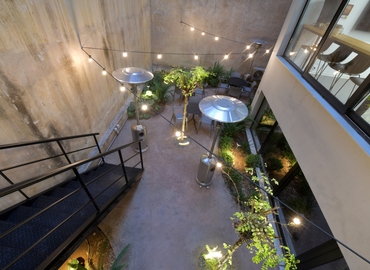 Office Fidiou 9 106 78 Athens