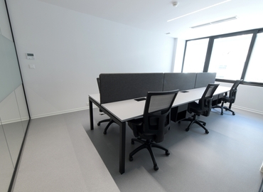 Office Fidiou 9 106 78 Athens