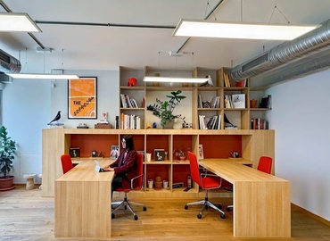 10 m² Coworking  in Athens, Ermou 56 (105 63) - 3 | MatchOffice.com