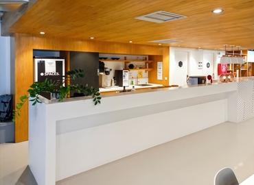 10 m² Shared workspace  in Athens, Ag. Konstantinou 59-61 (151 24) - 5 | MatchOffice.com