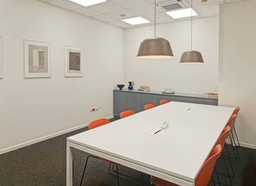 10 m² Shared workspace  in Piraeus, 98 (122 41) - 10 | MatchOffice