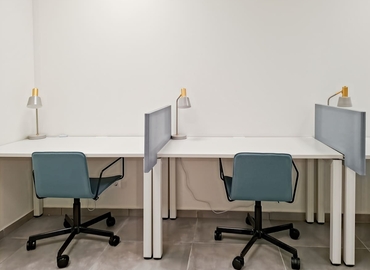10 m² Shared workspace  in Piraeus, Akti Kondili & Mavromichali (185 45) - 3 | MatchOffice.com