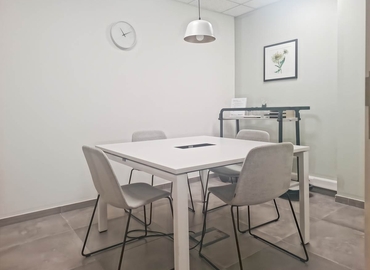 10 m² Shared office  in Piraeus, Akti Kondili & Mavromichali (185 45) - 7 | MatchOffice