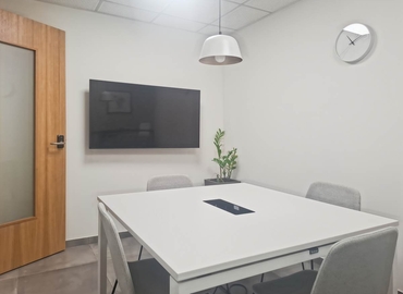 10 m² Co-working  in Piraeus, Akti Kondili & Mavromichali (185 45) - 10 | MatchOffice