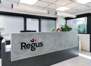 10 m² Business park in Athens, Grigoriou Lampraki 58 (166 75) - 2 | MatchOffice.com