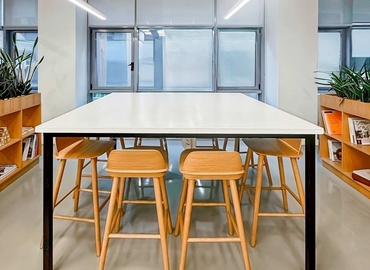 10 m² Business space in Athens, Solonos 53 & Sina Str. (106 72) - 6 | MatchOffice