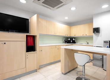 10 m² Business space in Athens, Mesogeion Avenue 2-4 (115 27) - 5 | MatchOffice.com