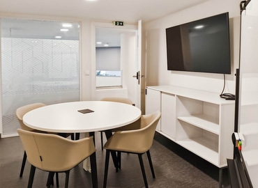 10 m² Business space in Alimos, Leof. Vouliagmenis 602 (164 52) - 8 | MatchOffice.com
