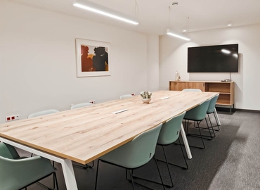 10 m² Serviced office in Alimos, Leof. Vouliagmenis 602 (164 52) - 2 | MatchOffice