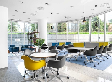 10 m² Shared workspace  in Zagreb, Hoto Tower (10000) - 8 | MatchOffice.com