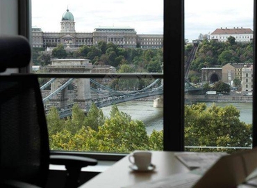 100 m² Business park in Budapest, Széchenyi István tér 7-8. (1051) - 23 | MatchOffice.com