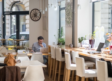 550 m² Coworking space  in Budapest, Révay köz 4 (1065) - 4 | MatchOffice.com