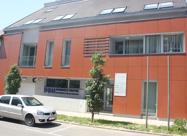 300 m² Business center place for rent in Debrecen, Arany János utca 55 (4025) - 5 | MatchOffice.com