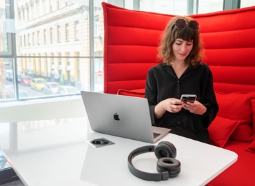 Office Salétrom utca 4 1085 Budapest