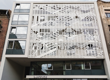 Office Salétrom utca 4 1085 Budapest