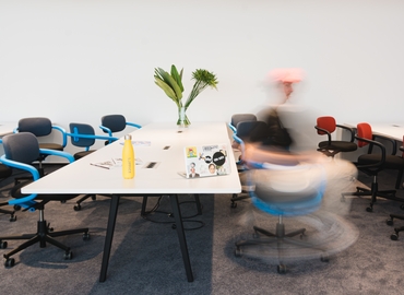 Office Salétrom utca 4 1085 Budapest