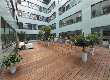 100 m² Serviced office in Budapest, Széchenyi István tér 7-8. (1051) - 26 | MatchOffice.com