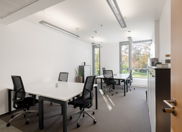 100 m² Serviced office in Budapest, Széchenyi István tér 7-8. (1051) - 11 | MatchOffice.com