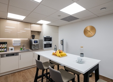 40000 m² Business center in Budapest, Alkotás street 53. (1123) - 7 | MatchOffice