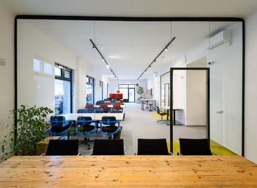 Office 6 Déri Miksa street 1084 Budapest