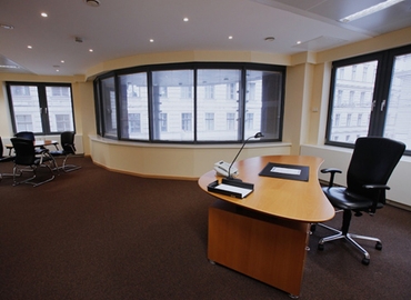 70 m² Business center property up for rent in Budapest, Kalman Imre utca 1 (1054) - 3 | MatchOffice.com